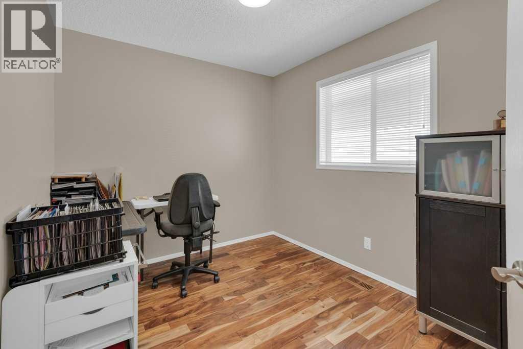 15 New Brighton Manor SE — photo 16