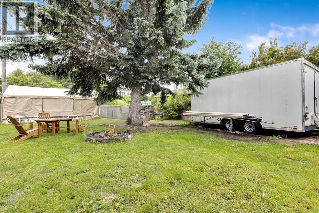 15 Glenway Drive SW — photo 3