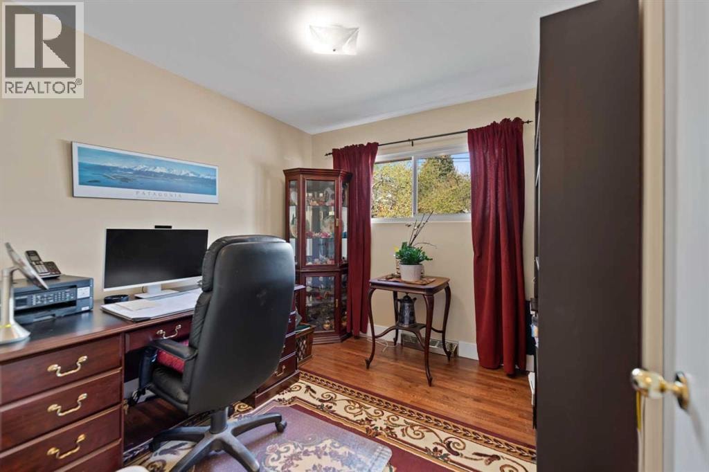 55 Kelvin Place SW — photo 18