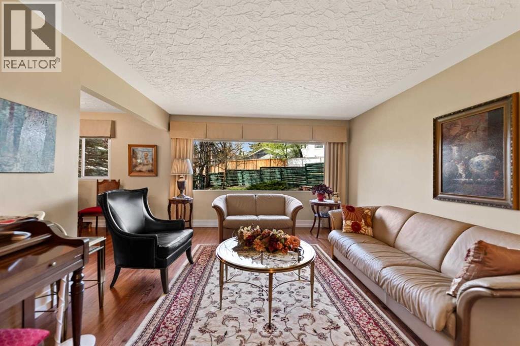 55 Kelvin Place SW — photo 8