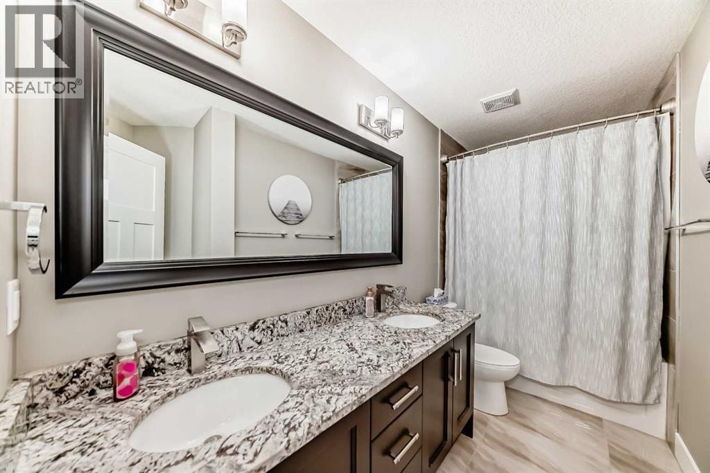 120 KINNIBURGH Circle — photo 45