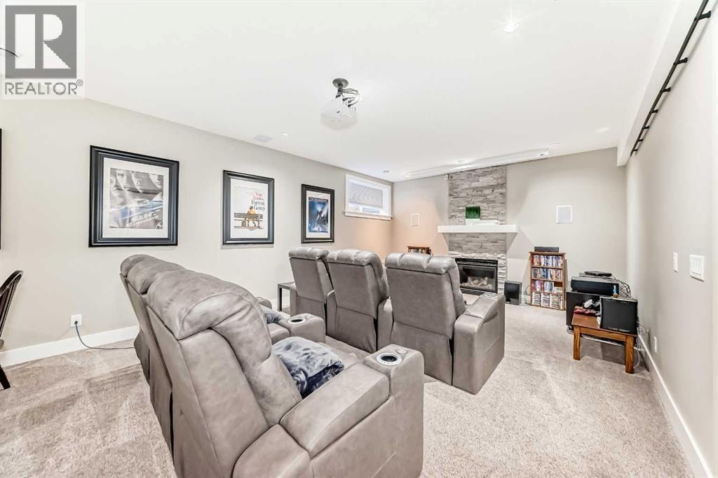 120 KINNIBURGH Circle — photo 38
