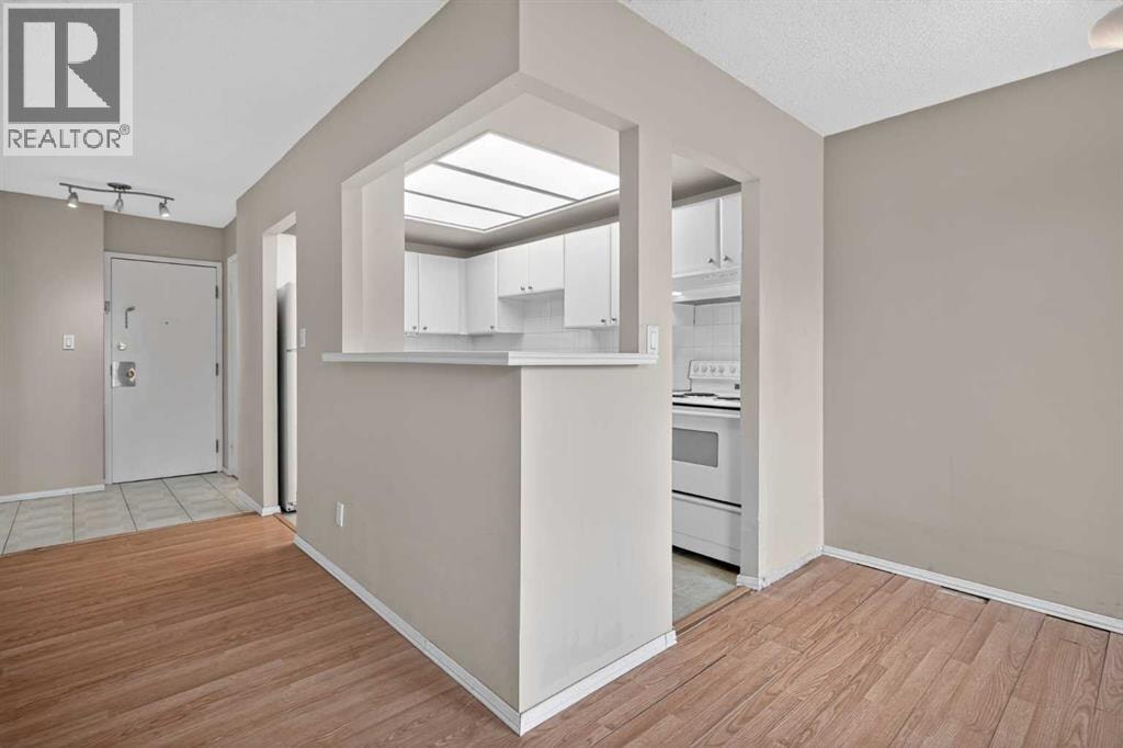 402, 1140 15 Avenue SW — photo 17