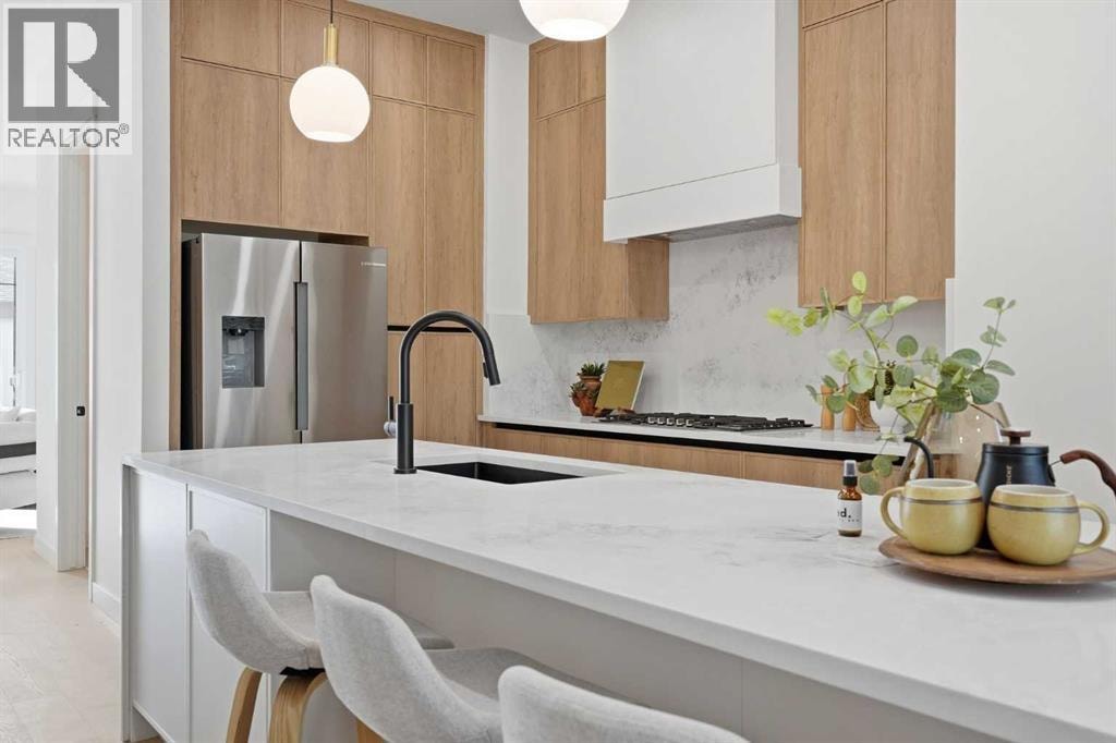 1417 44 Street SW — photo 17