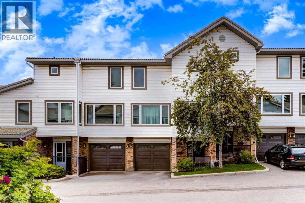88 Coachway Gardens SW