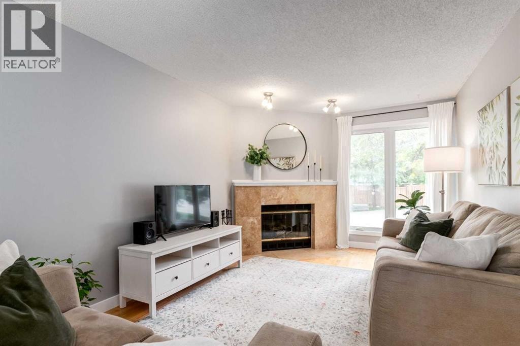 88 Coachway Gardens SW — photo 14