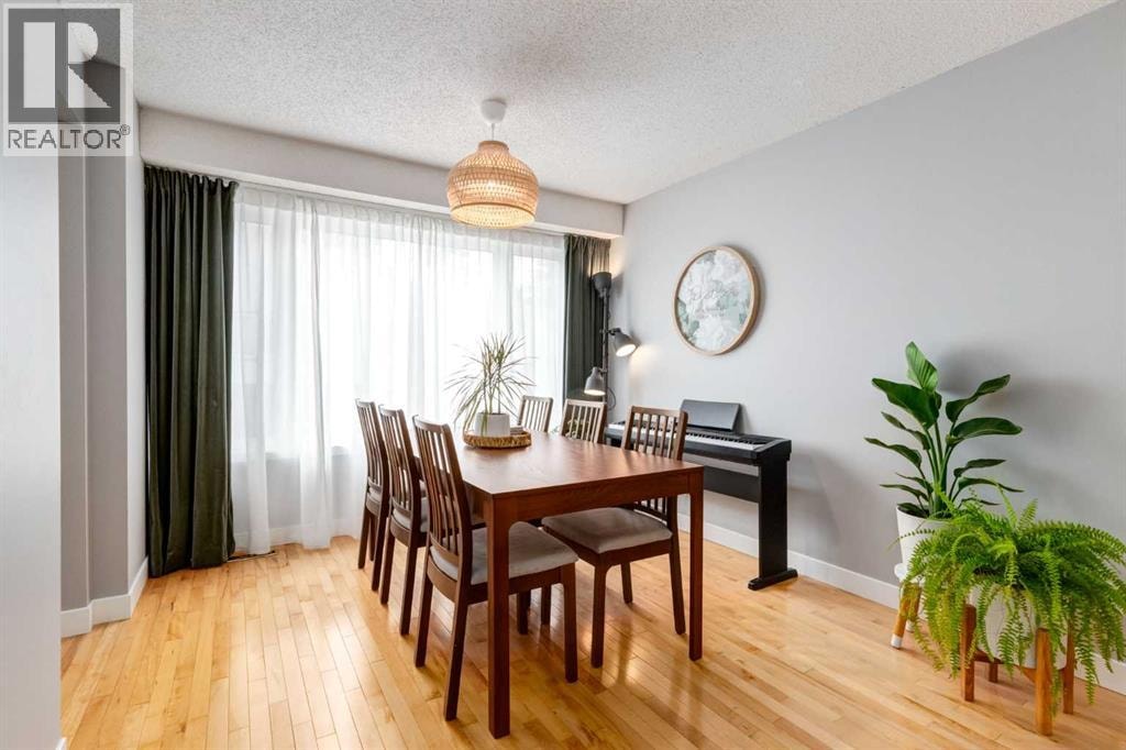 88 Coachway Gardens SW — photo 11
