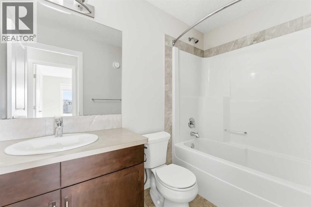 96 Red Embers Crescent NE — photo 14