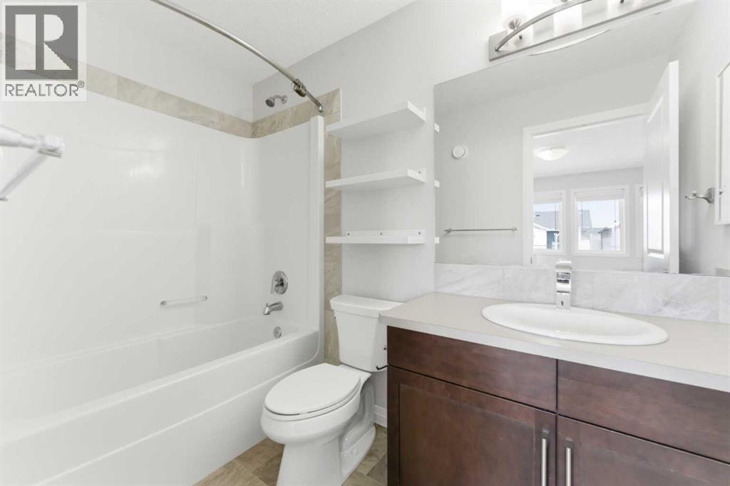 96 Red Embers Crescent NE — photo 11