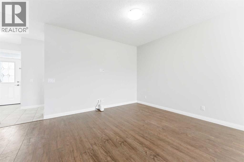 96 Red Embers Crescent NE — photo 42