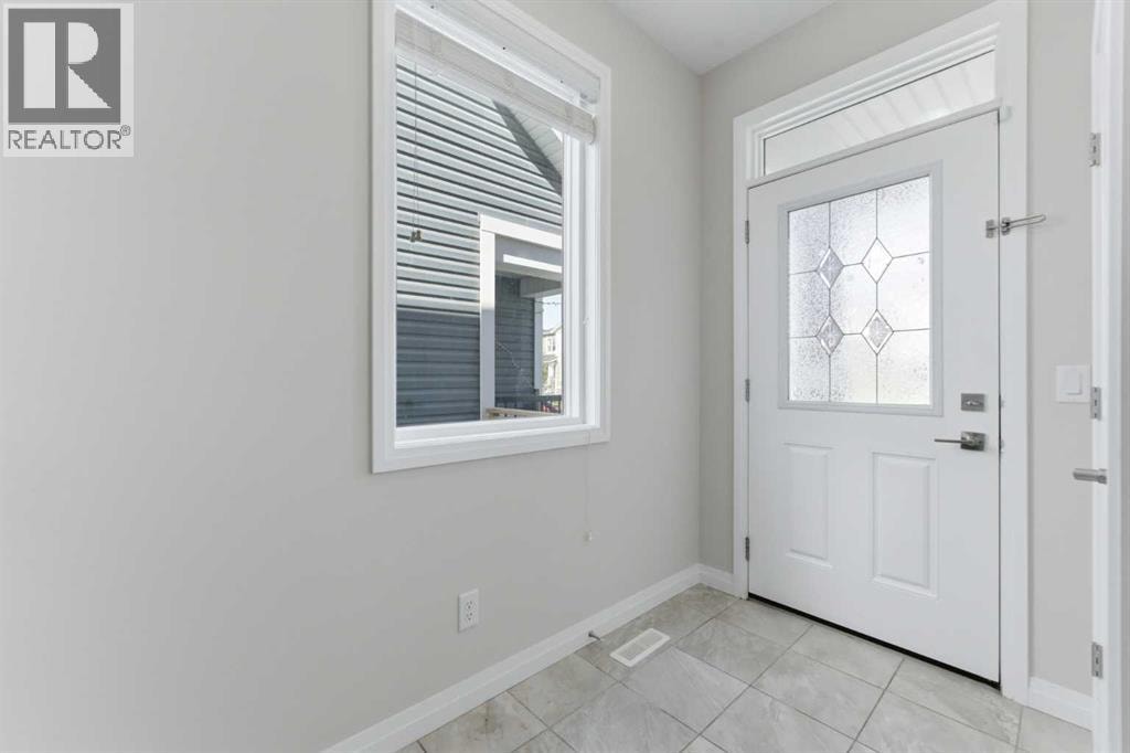 96 Red Embers Crescent NE — photo 34
