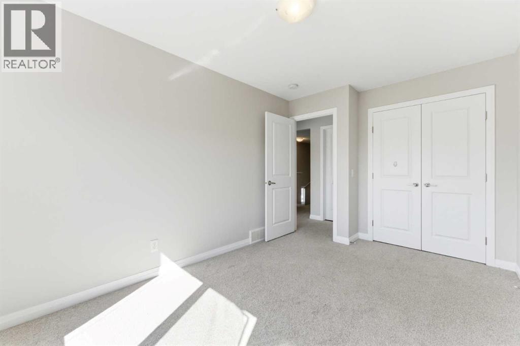 96 Red Embers Crescent NE — photo 48