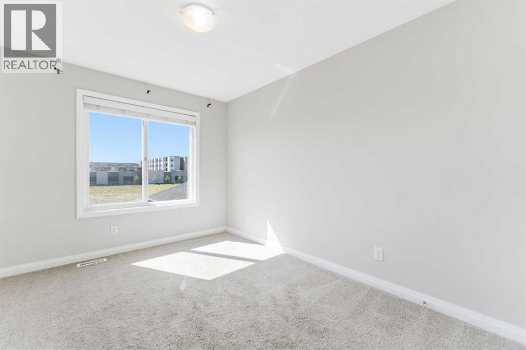 96 Red Embers Crescent NE — photo 45