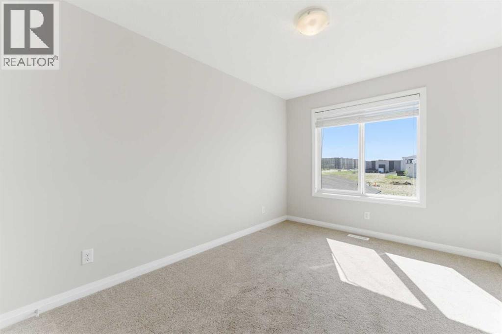 96 Red Embers Crescent NE — photo 46