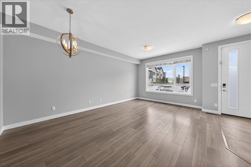 123 Redstone Crescent NE — photo 8