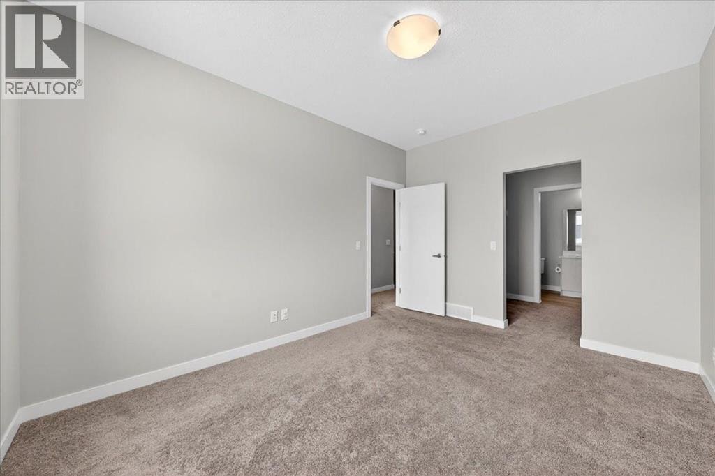 123 Redstone Crescent NE — photo 25
