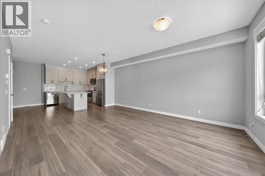 123 Redstone Crescent NE — photo 7