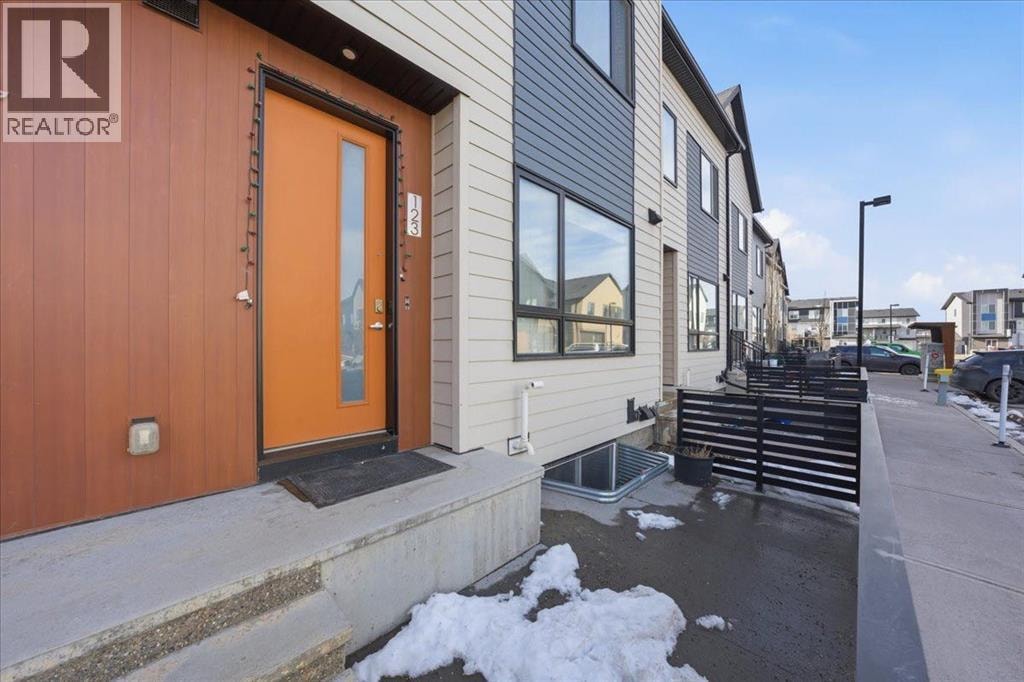 123 Redstone Crescent NE — photo 40