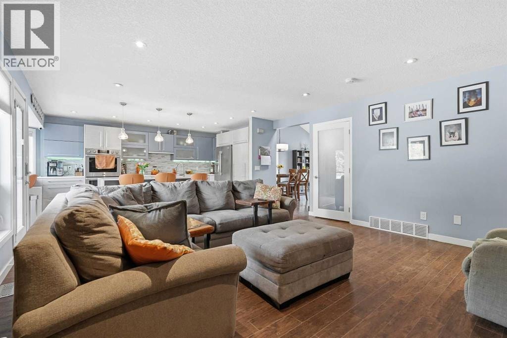 804 Downey Place — photo 5