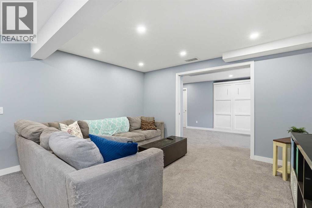 804 Downey Place — photo 32