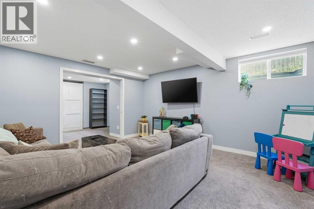 804 Downey Place — photo 31