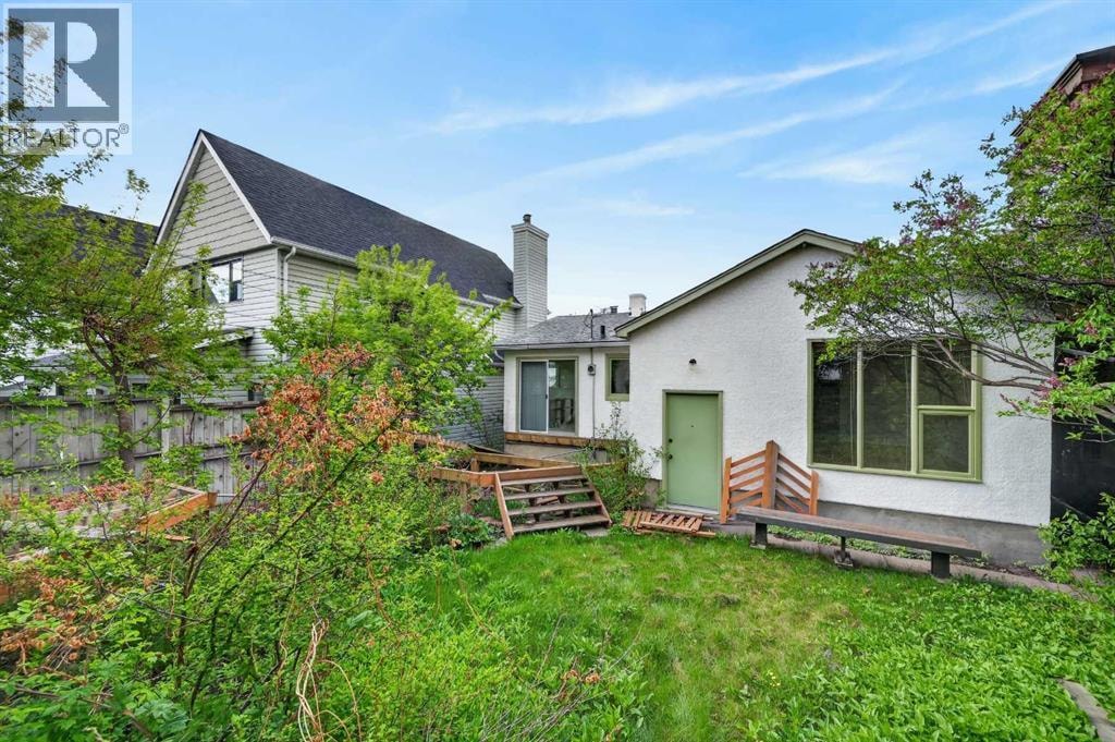 2006 30 Avenue SW — photo 12