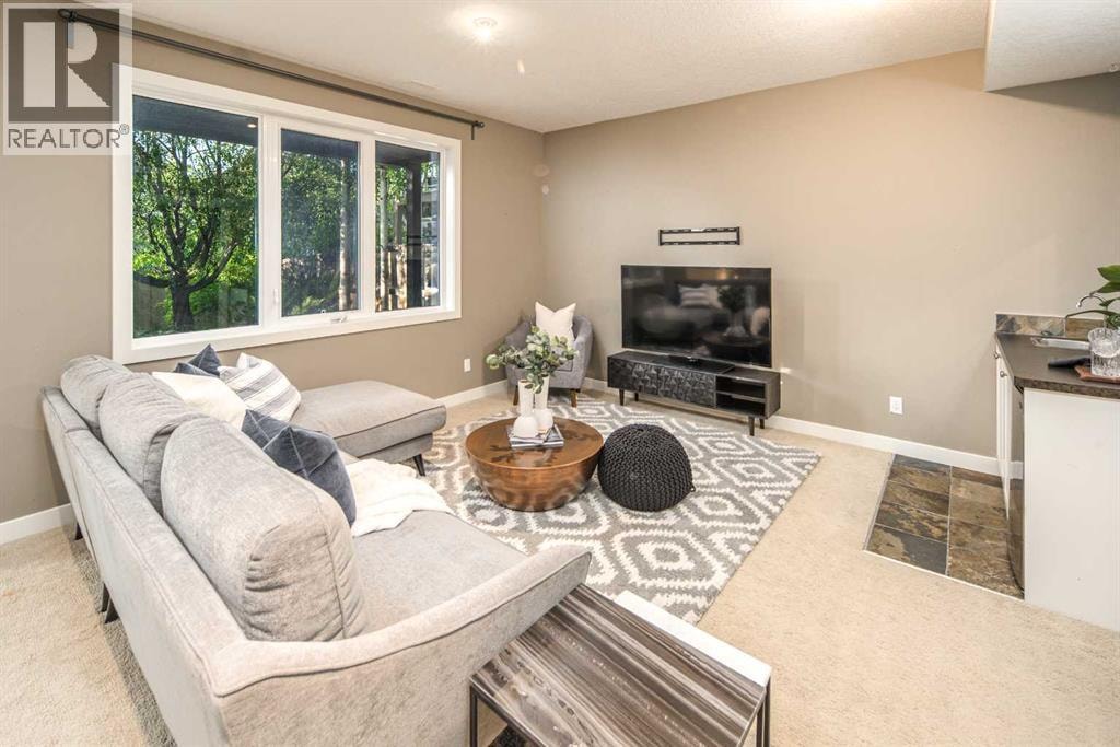 99 Evergreen Square SW — photo 38