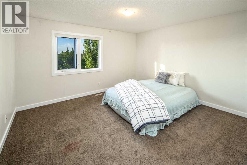 99 Evergreen Square SW — photo 31
