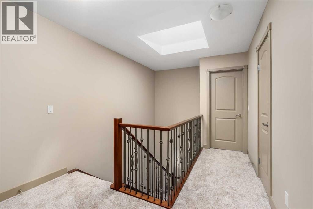 409 19 Avenue NE — photo 20