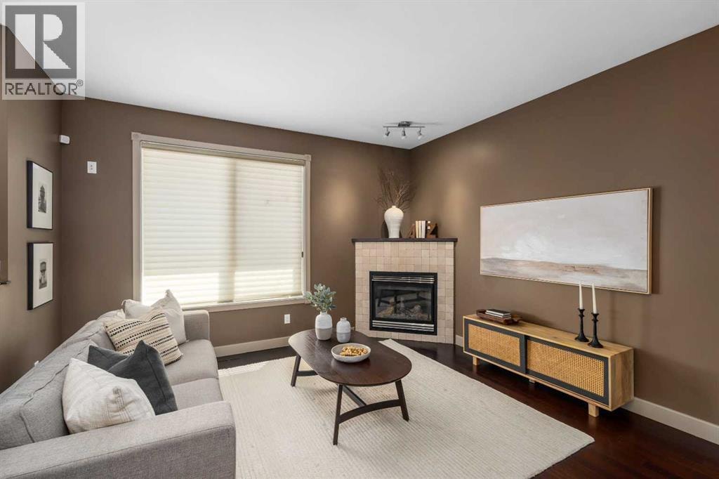 409 19 Avenue NE — photo 16