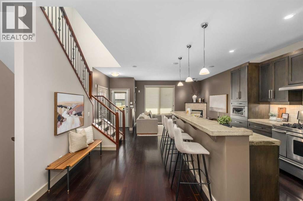 409 19 Avenue NE — photo 10