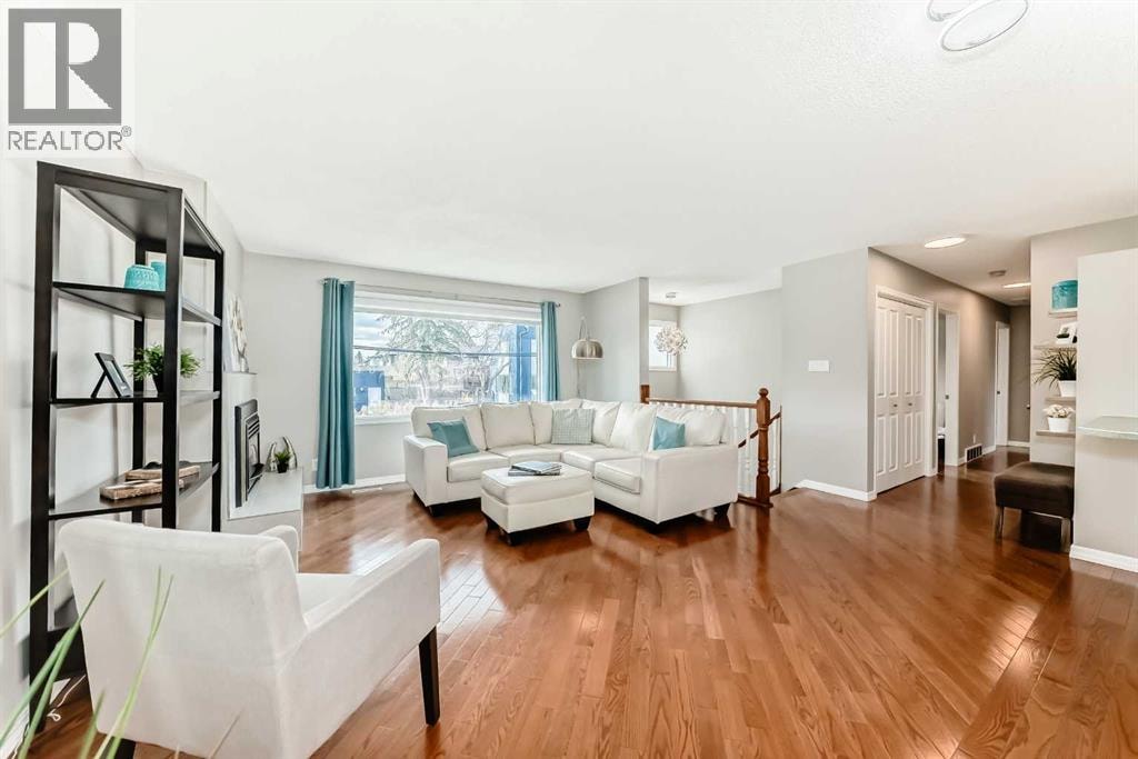2212 4 Street NE — photo 5