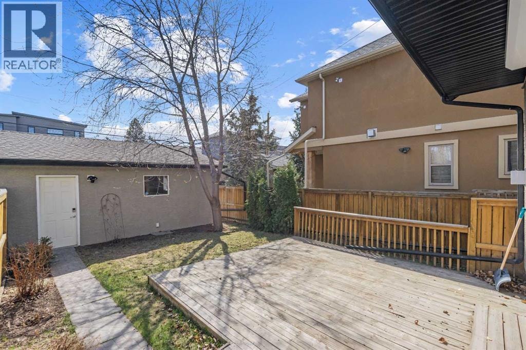 409 19 Avenue NE — photo 42