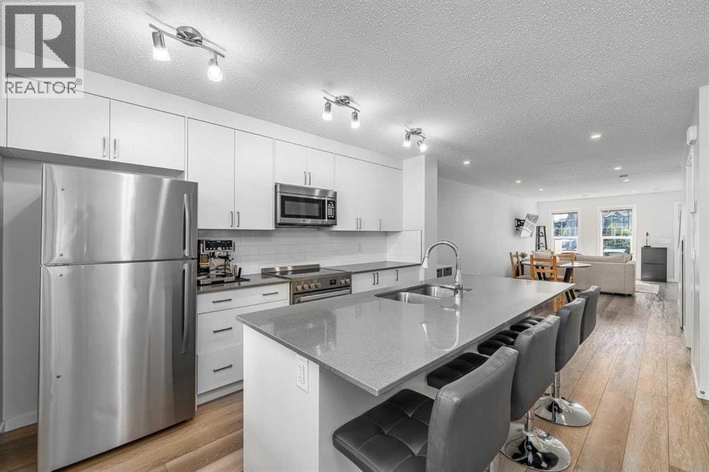 310 Cranbrook Square SE — photo 10