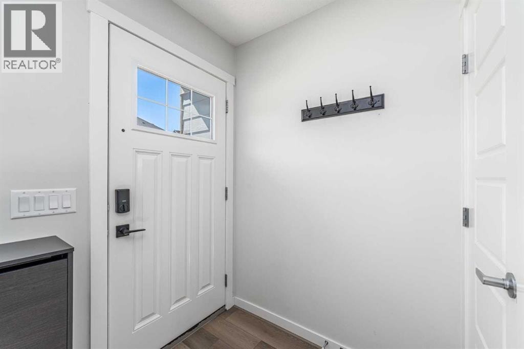 310 Cranbrook Square SE — photo 4