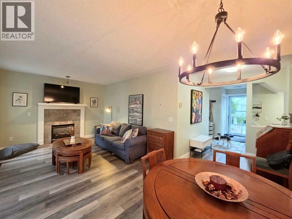 672 Killarney Glen Court SW — photo 4