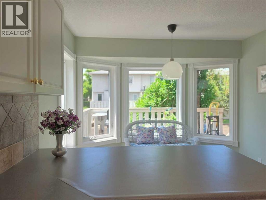672 Killarney Glen Court SW — photo 17