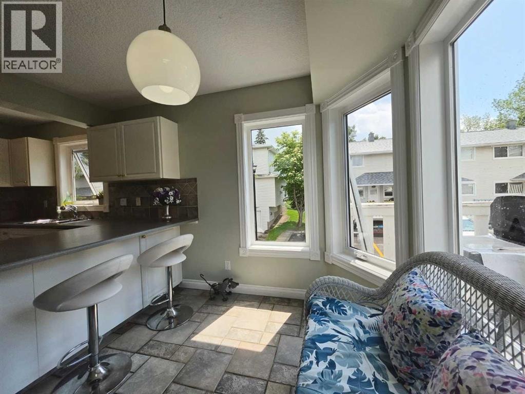 672 Killarney Glen Court SW — photo 15