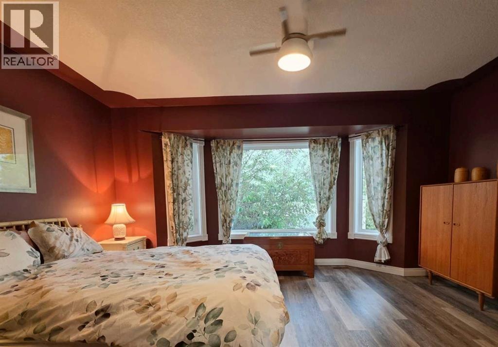 672 Killarney Glen Court SW — photo 28