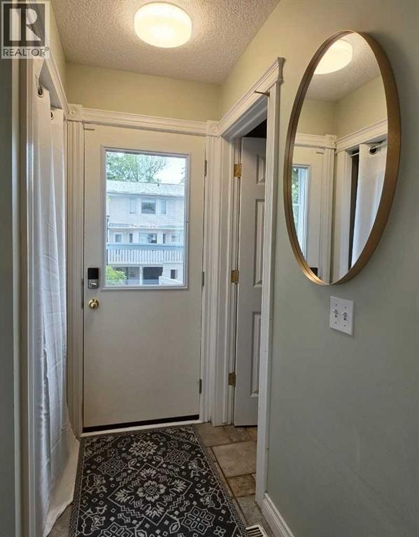 672 Killarney Glen Court SW — photo 18