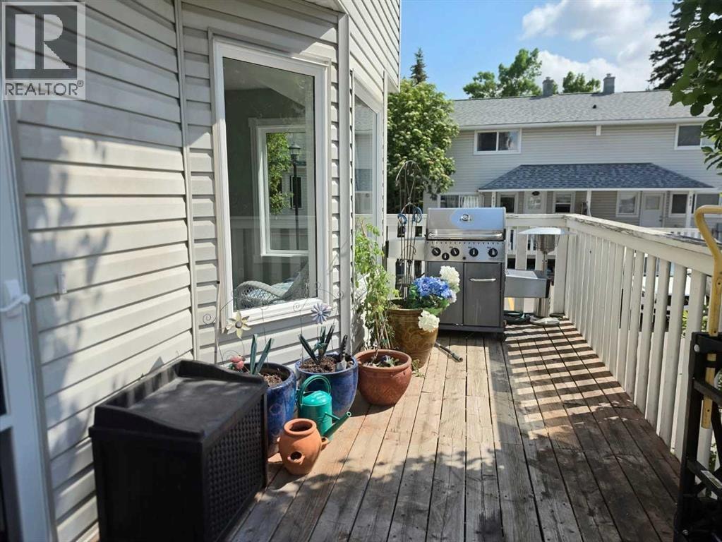 672 Killarney Glen Court SW — photo 41