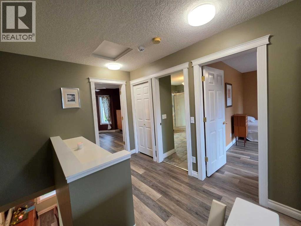 672 Killarney Glen Court SW — photo 36