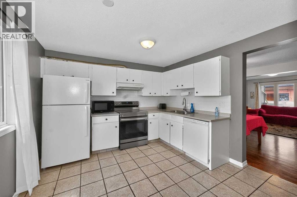 10 Falconer Terrace NE — photo 9
