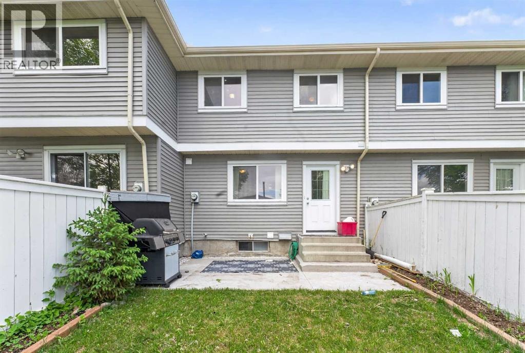10 Falconer Terrace NE — photo 5