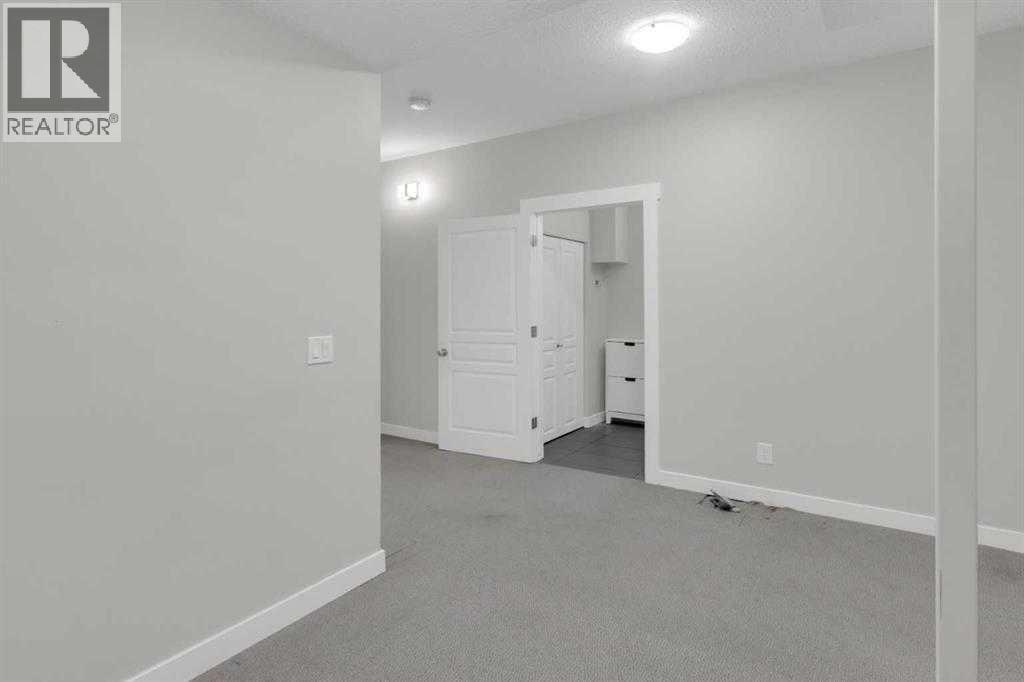24 Royal Birch Park NW — photo 23