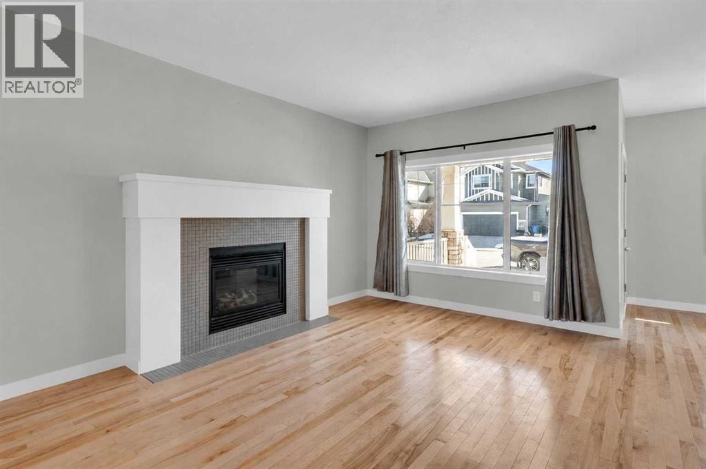 24 Royal Birch Park NW — photo 4