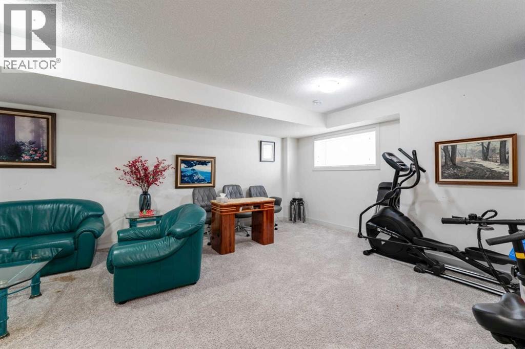 314 Redstone Boulevard NE — photo 27