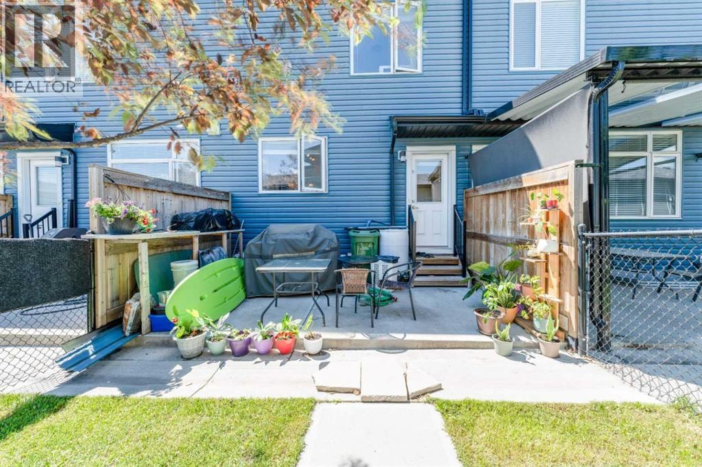 314 Redstone Boulevard NE — photo 31
