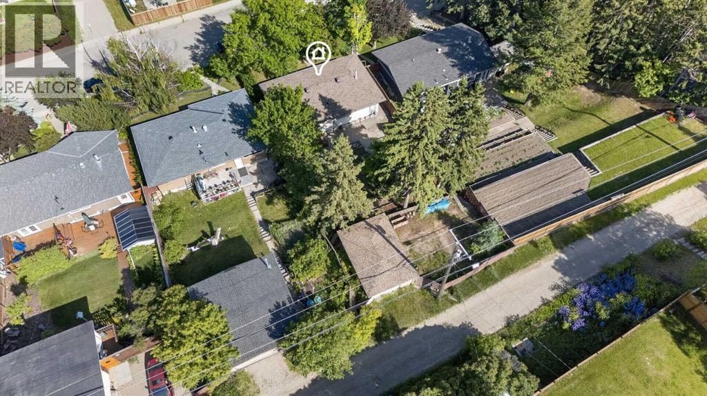 36 Hazelwood Crescent SW — photo 31