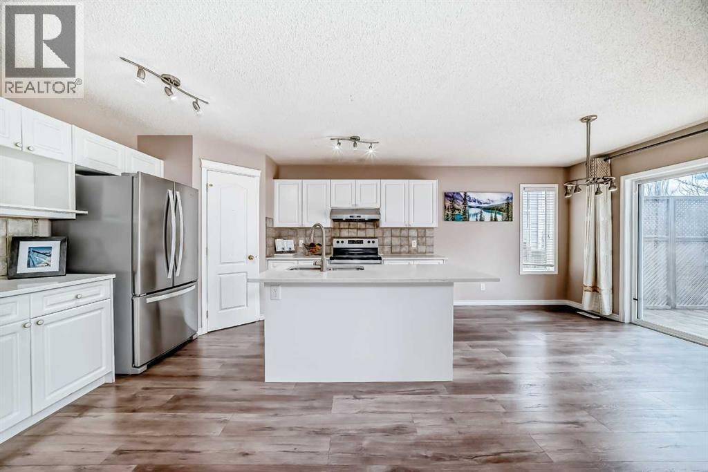 9 Somerside Crescent SW — photo 7